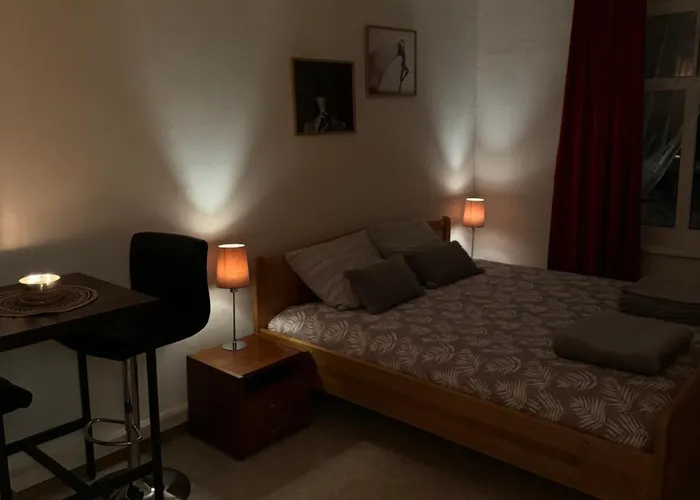 Peaceful 2 Room 50M2 Centric 10 Min To Old Town Ac